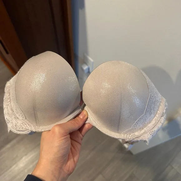 Victoria’s Secret Dream Angels Push-Up Bra (36B) - Picture 6 of 6